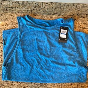 NWT Under Armour Men’s Fitted Rush Sleeveless T-shirt